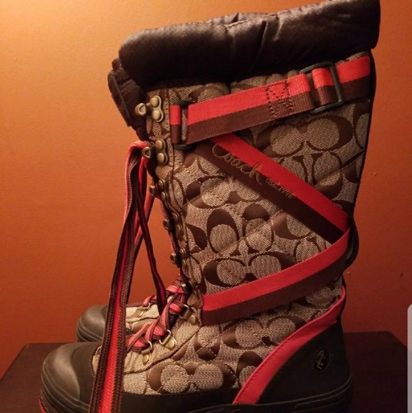Coach Ski Boots - Picture 2 of 4
